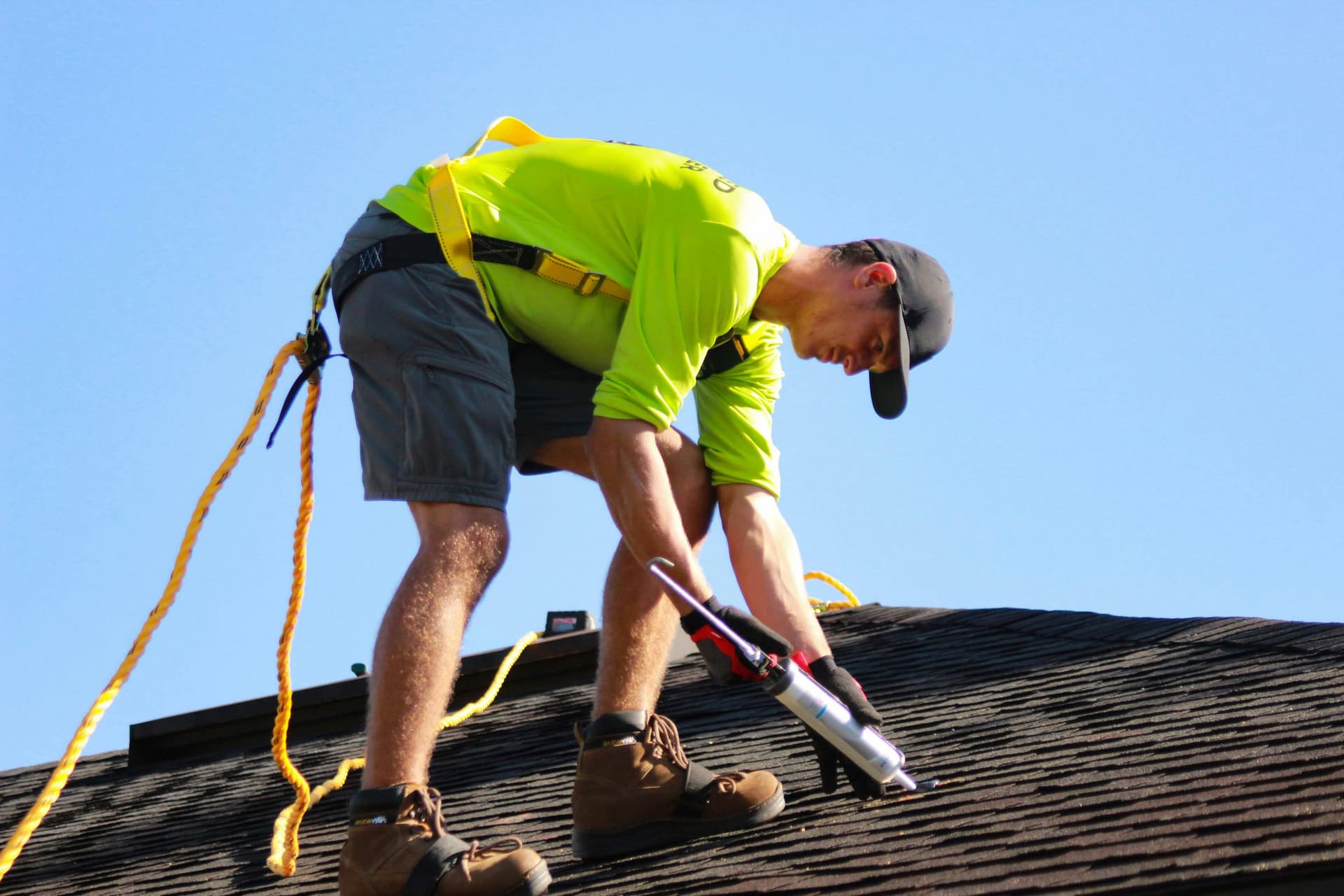 Signs you should get your roof repaired image
