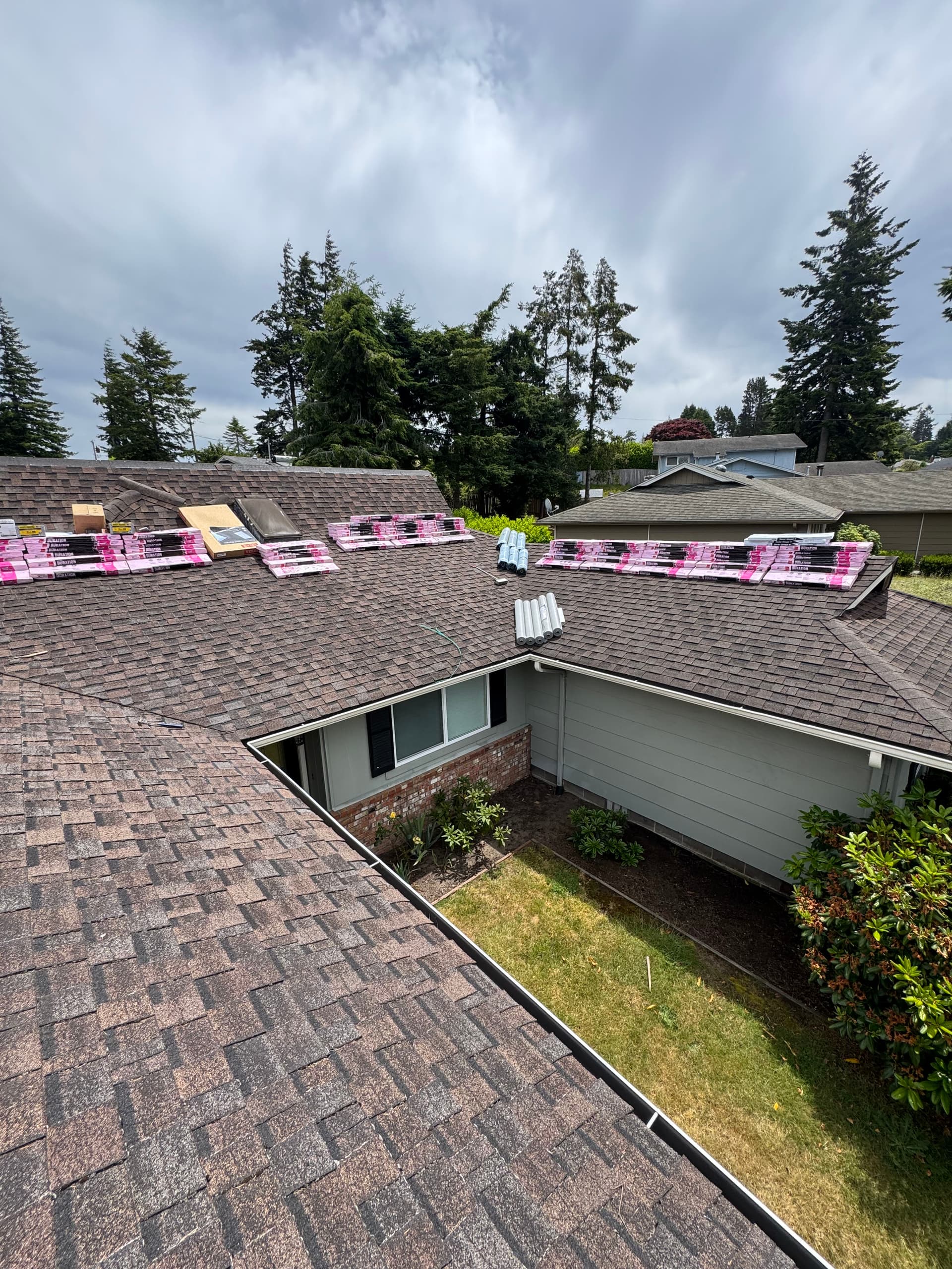 Full Roof Replacement With Owens Corning TruDefinition Duration Shingles image